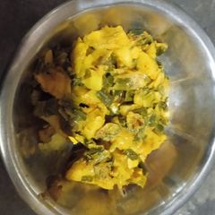 A picture of Aloo methi.
