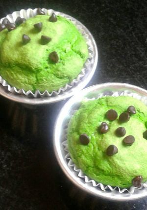 A picture of Spinach muffins.