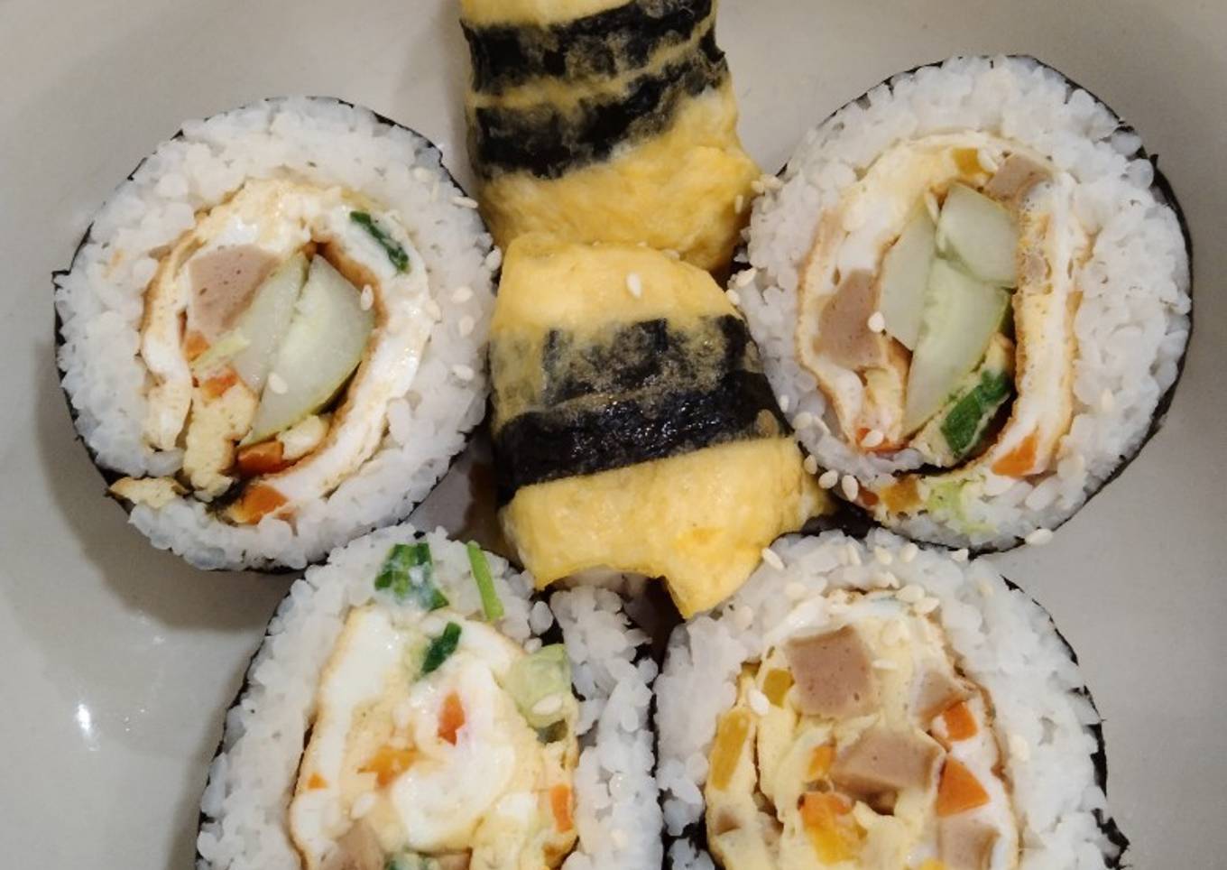 Nasi Kepal Dan tamagoyaki sushi ala yackikuka