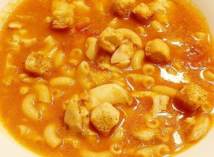Foto de Sopa de peixe com massinhas
