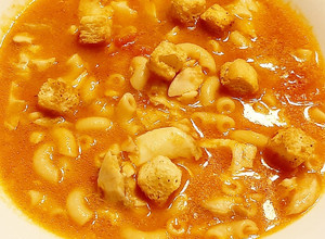 Foto de Sopa de peixe com massinhas