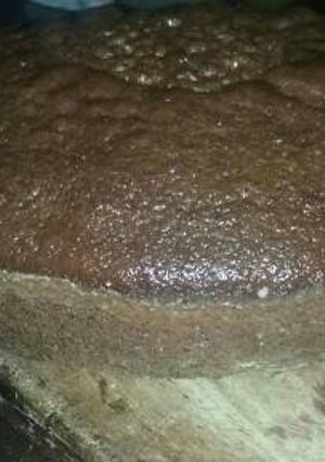 Una foto de Bizcochuelo de chocolate, súper fácil y esponjoso