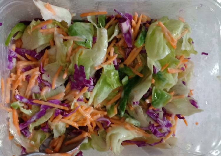 Langkah Mudah Menyiapkan Salad sayur Top Enaknya