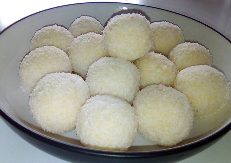 Easiest Way to Make Super Quick Homemade Coconut Ladoos / Balls