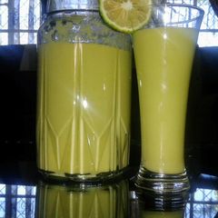 Avocado 🥑.. banana 🍌..lemon🍋 smoothie A picture of Avocado 🥑.. banana 🍌..lemon🍋 smoothie.