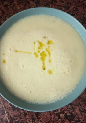 Una foto de Sopa Fría de Manzana y Pepino