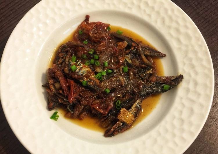 Dry fish fry with tomato paste