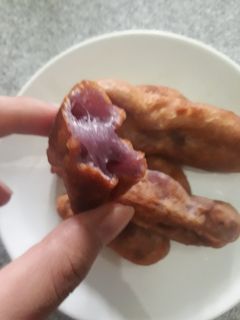 Hình của món Ăn vặt: Bánh khoai mỡ chiên.