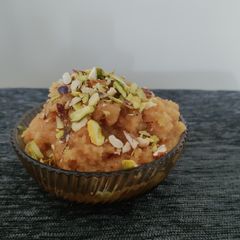 A picture of Makhandi halwa.