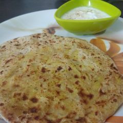 A picture of Yellow Mung daal parathe.