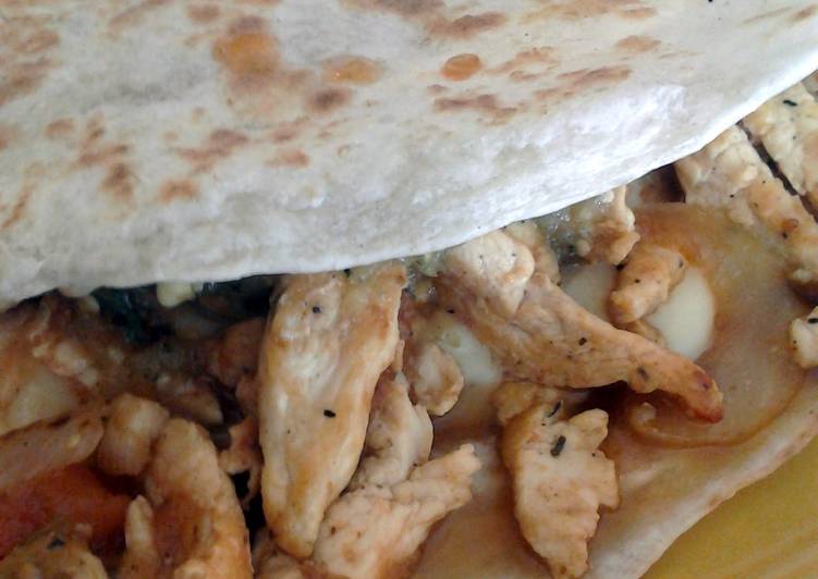 Recipe of Any-night-of-the-week Mojo&#39;s pollo&amp;peppers Quesadilla