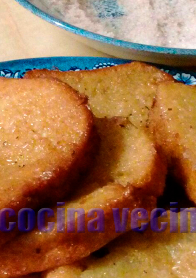 Una foto de Torrijas caseras de miel ó azúcar