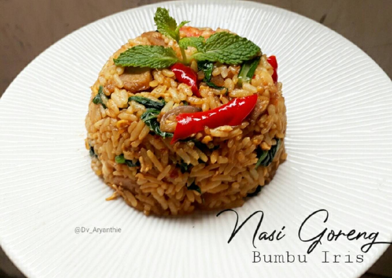 Nasi goreng bumbu iris