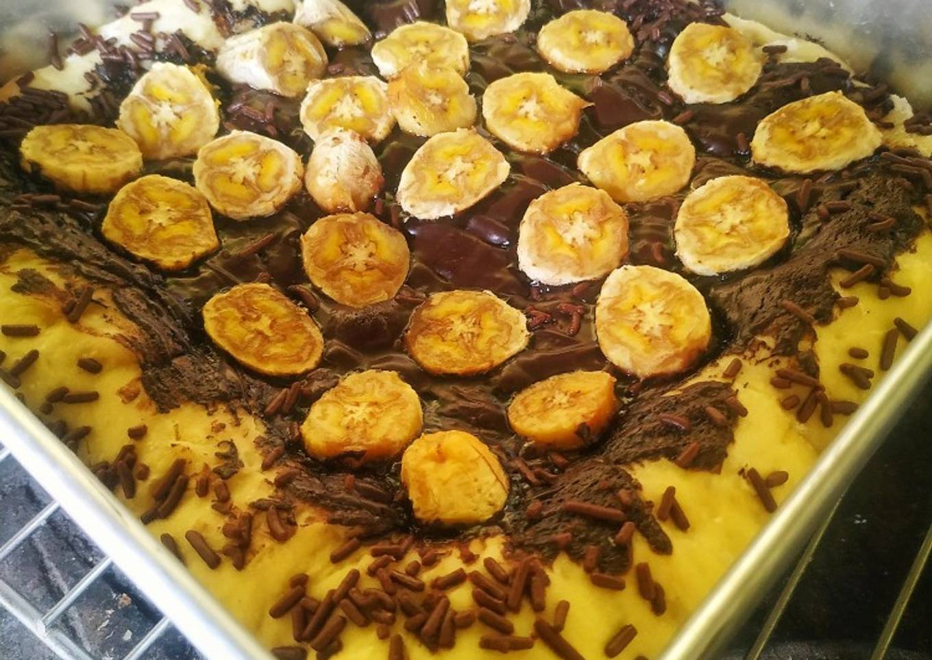 Choco banana pizza