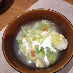 A picture of Nappa Cabbage Soup.