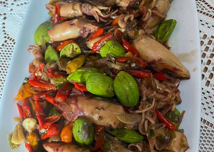 Proses Menyiapkan Cumi asin endolll coy Lezat