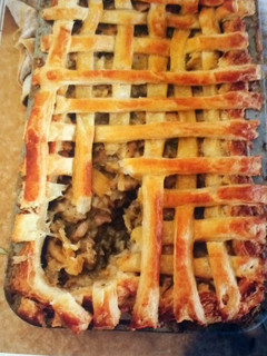 A picture of Chicken Leek and Bacon Pie.