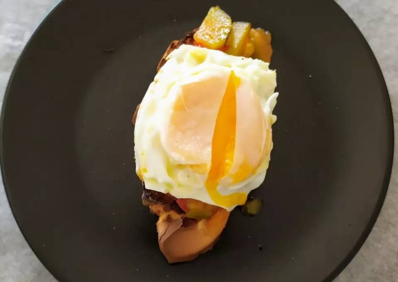 Pisto casero con huevo