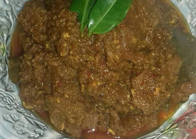 Daging sapi masak lapis