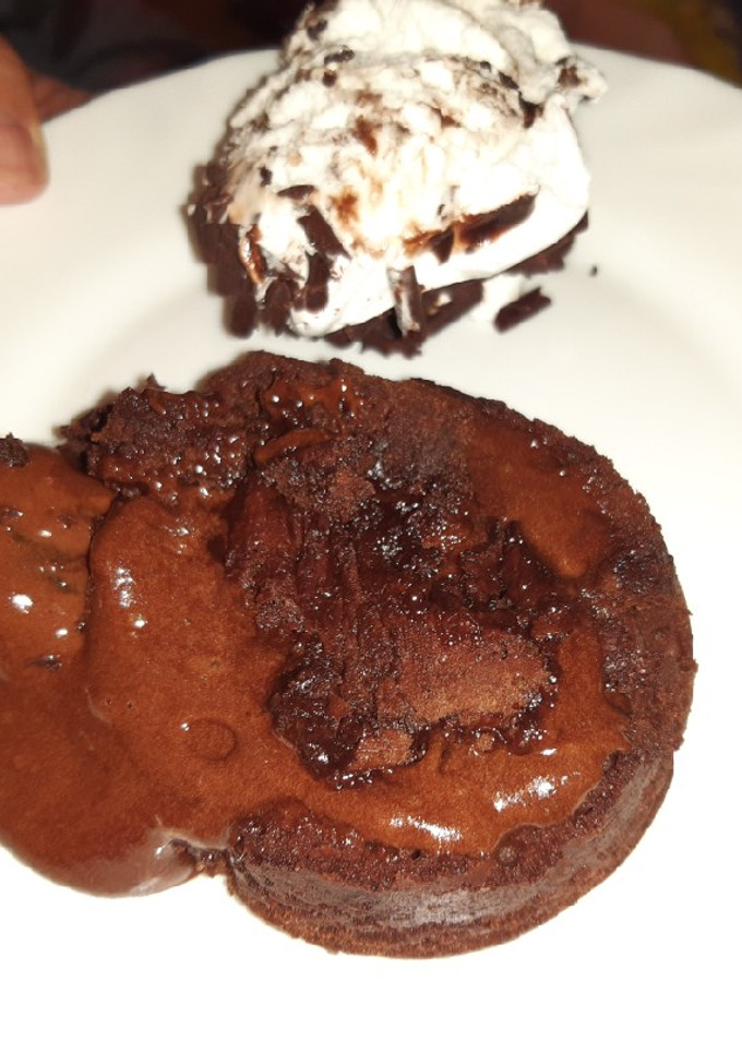 Una foto de Coulant de chocolate