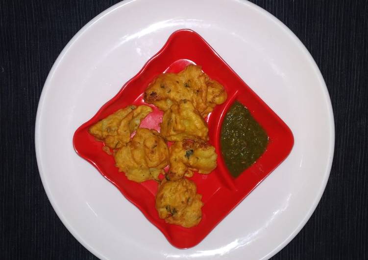 Cauliflower pakoda