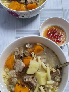 Hình của món Nui sườn non.