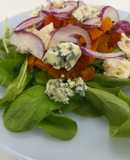 Ensalada de Rúcula con Zapallo asado  y Queso Azul