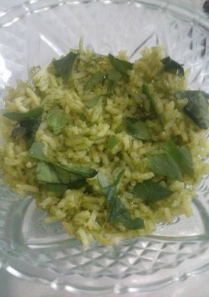 Una foto de Arroz de espinaca