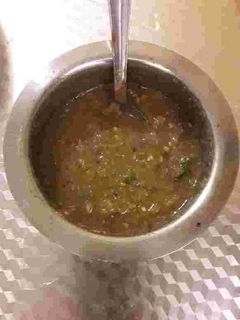 भुने कच्चे हरे टमाटर की चटनी(bhune kachhe tamatar ki chutney recipe in hindi) रेसिपी मुख्य फोटो