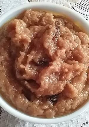 A picture of Atta and besan ka halwa.