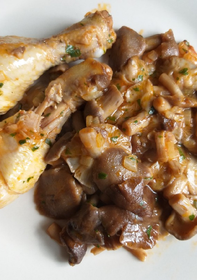 Foto di Pollo con i chiodini