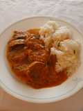 Lengua en salsa