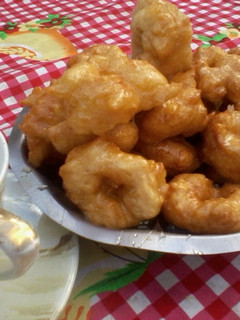 Una foto de Tortas fritas, con levadura fresca