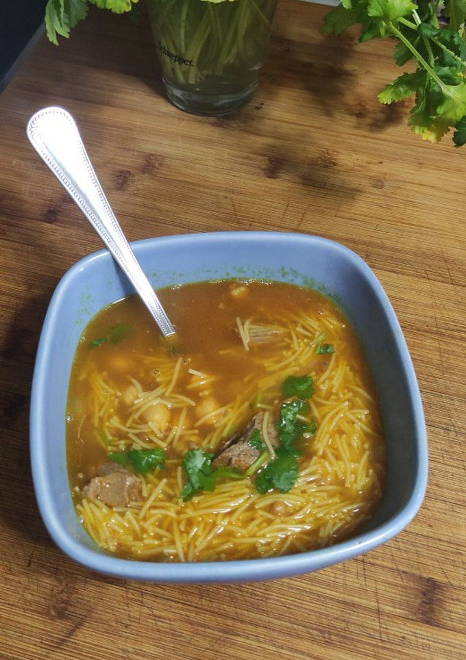 Una foto de Harira sopa marroquí 😋👌🏼