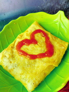 Foto resep Omurice (omelet isi nasi goreng)