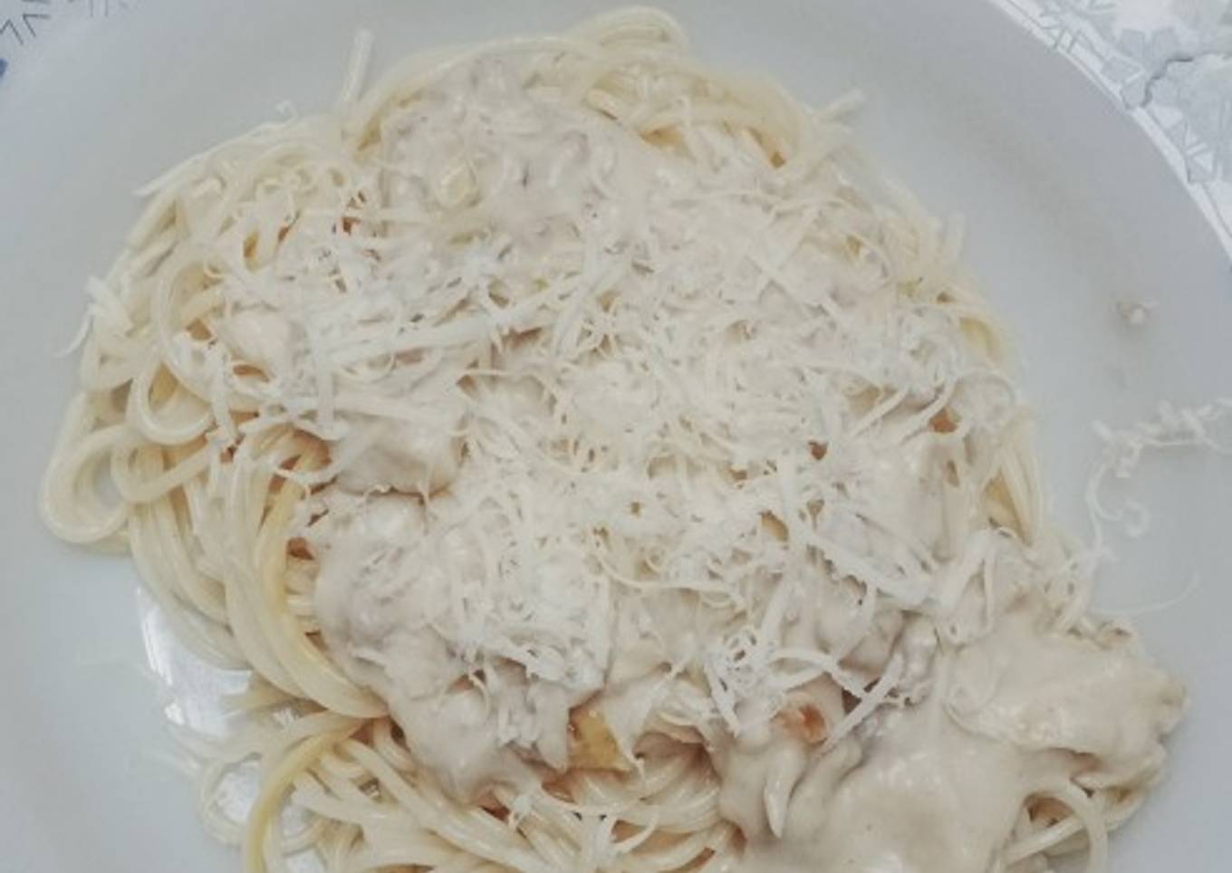 Spageti saus bechamel