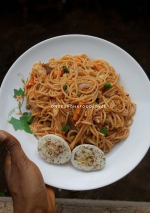 A picture of Jollof Spaghetti (Pasta in Tomato Sauce).