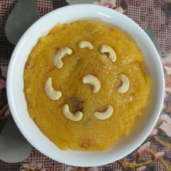A picture of Suji halwa.