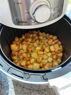 Una foto de Papas fritas en freidora de aire