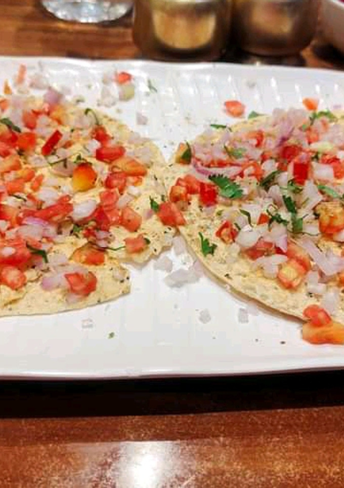 पापड़ चाट (papad chaat recipe in Hindi) रेसिपी मुख्य फोटो
