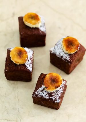 Foto resep Caramelized banana cake