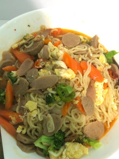 Foto resep Indomie Kuah Nyemek Pedes-des