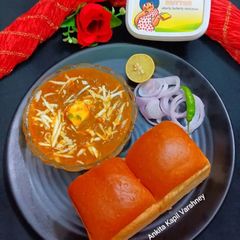 A picture of Pav Bhaji.