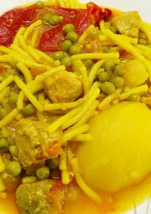 Una foto de Guiso de magra con fideos