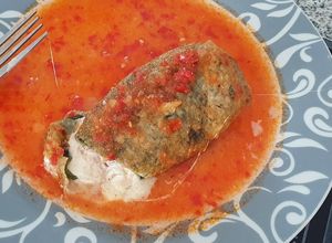 Una foto de Chile Poblano relleno