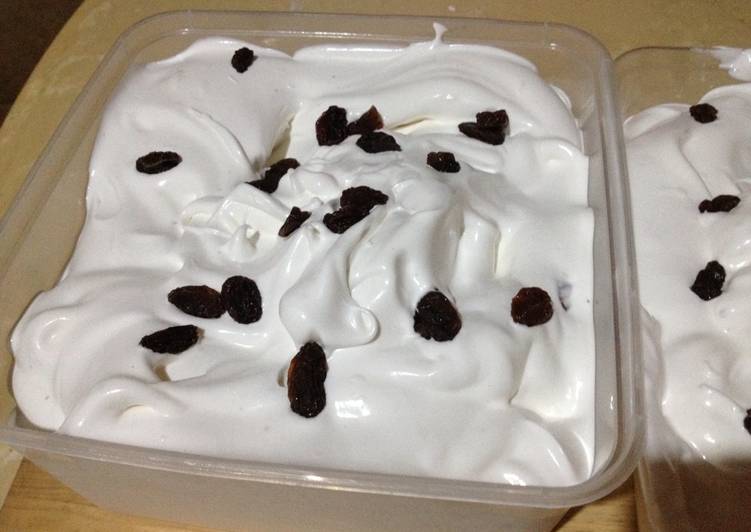 Rhum Raisin Cotton ice cream