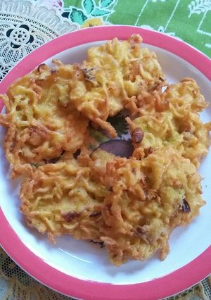 Foto resep Omlet mie bumbu pedaas