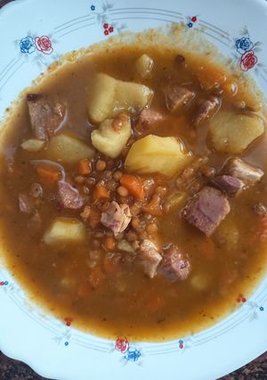 Una foto de Lentejas con Jamón asado (Receta de Aprovechamiento)