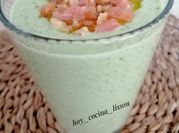 Una foto de crema de hierbas