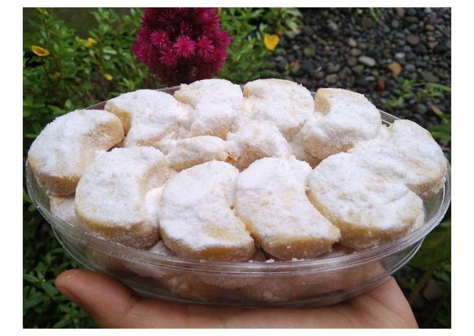 Kue Putri Salju